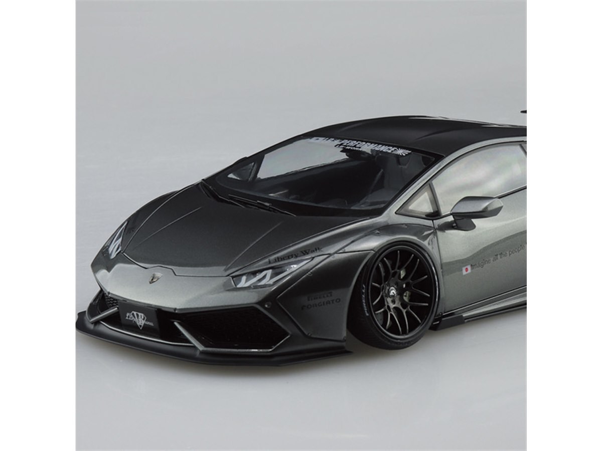 AOSHIMA、ホイール＆ウイングを新金型で再現した「ランボルギーニ