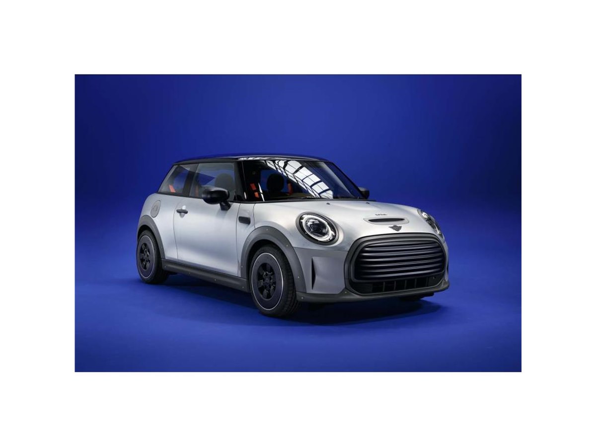 【美品】ポールスミス　セットアップ　恐竜　車　クーパー MINIとポール・スミスの新たなコラボレーションモデル「MINI