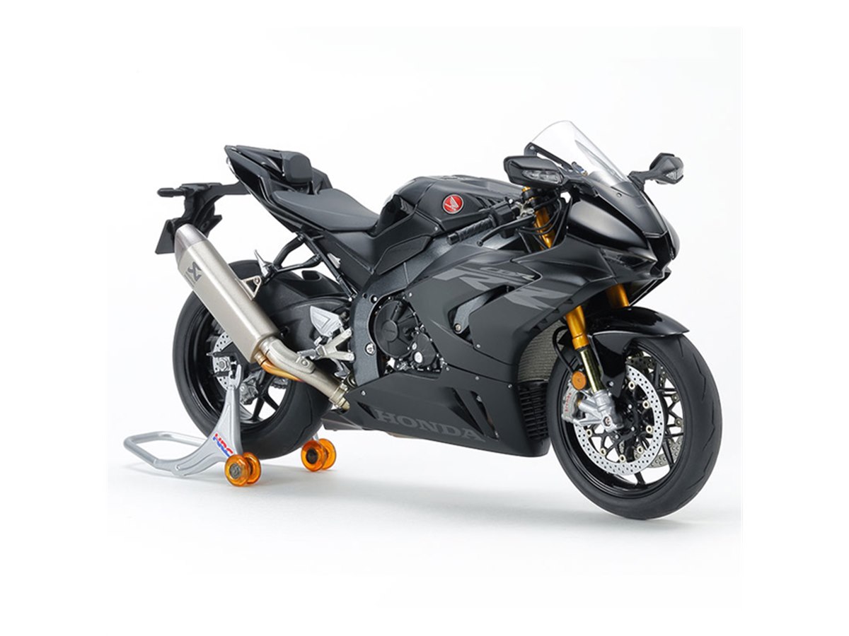 タミヤ、「1/12 Honda CBR1000RR-R FIREBLADE SP ブラック」を本日10/9 