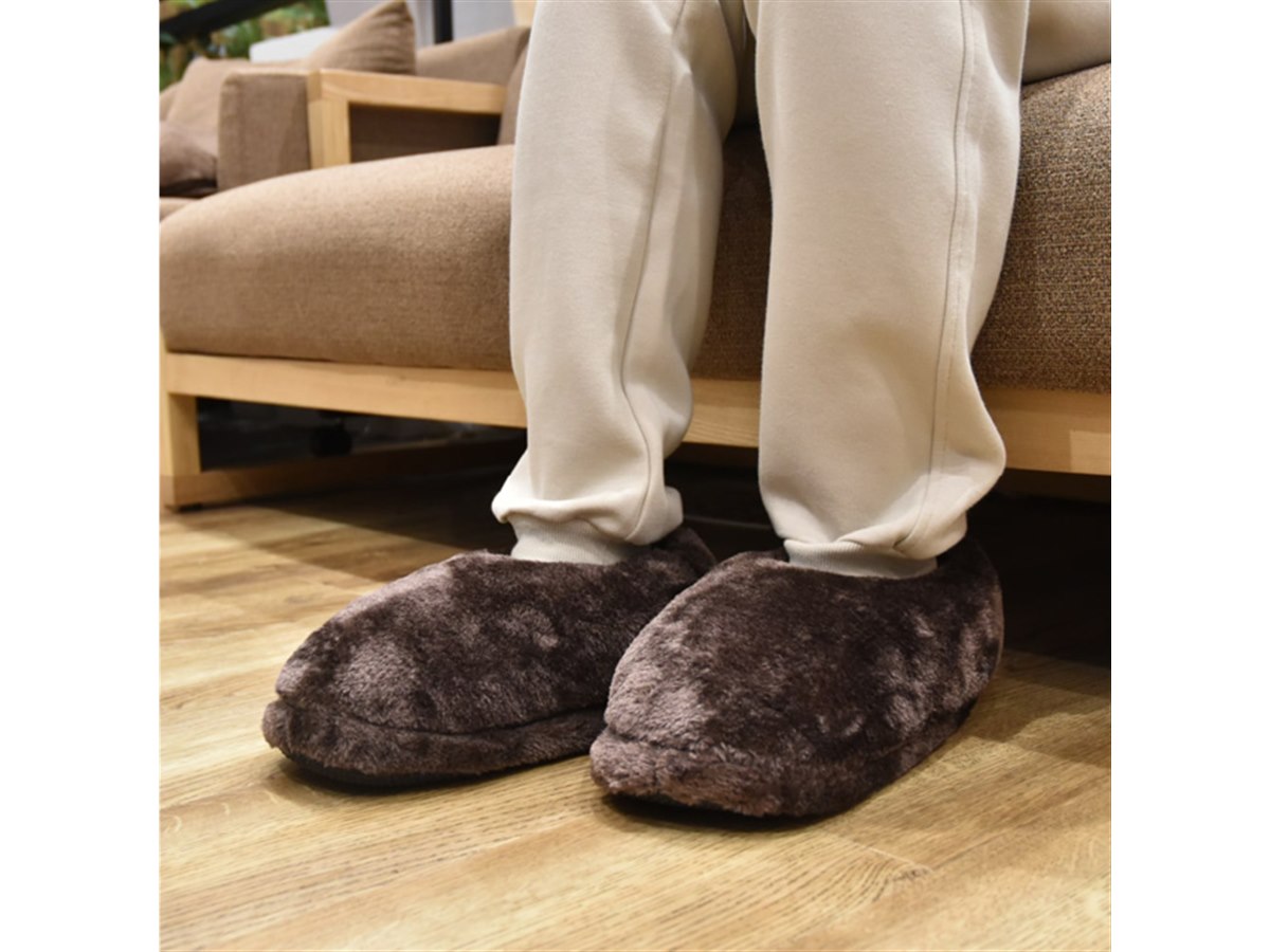 サンコー、最大51度のWヒーターを内蔵した“どこでも床暖”「USBあったか