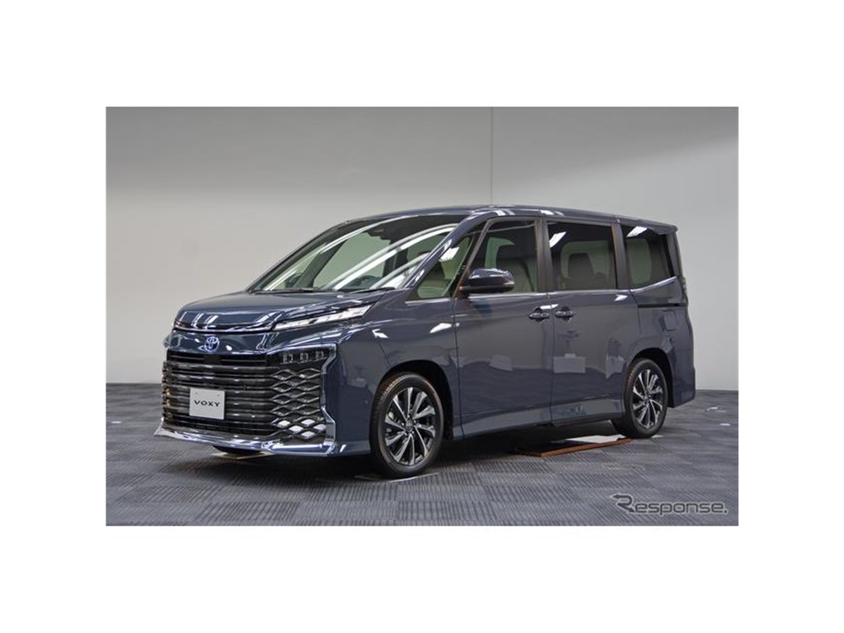 トヨタ ヴォクシー 新型】キーワードは「先鋭・独創」前後ライトが