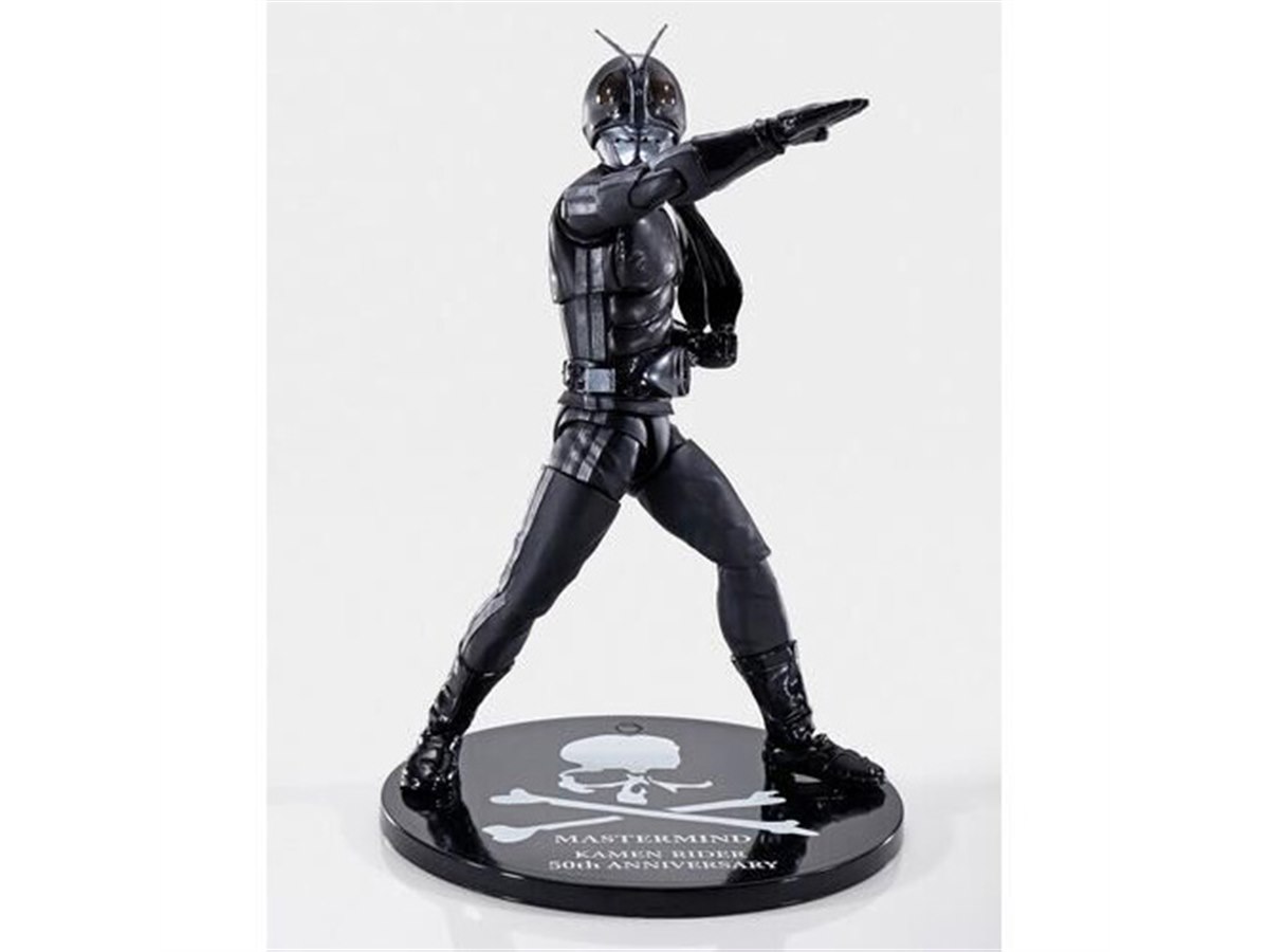 バンダイ、仮面ライダー50周年のS.H.Figuarts「新1号 BLACK Ver.」予約販売を開始 - 価格.com