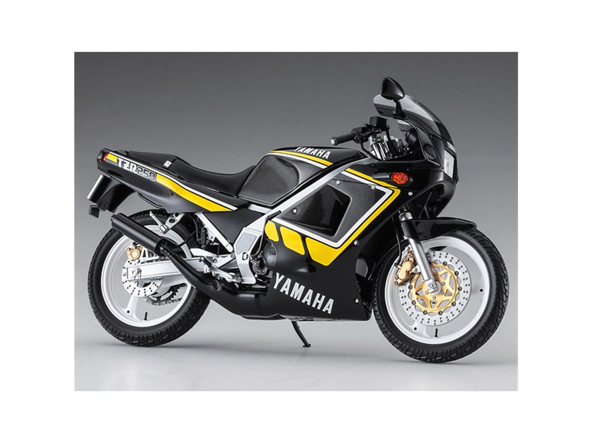 1987年登場「ヤマハ TZR250」限定モデルを再現、ハセガワが本日3/16