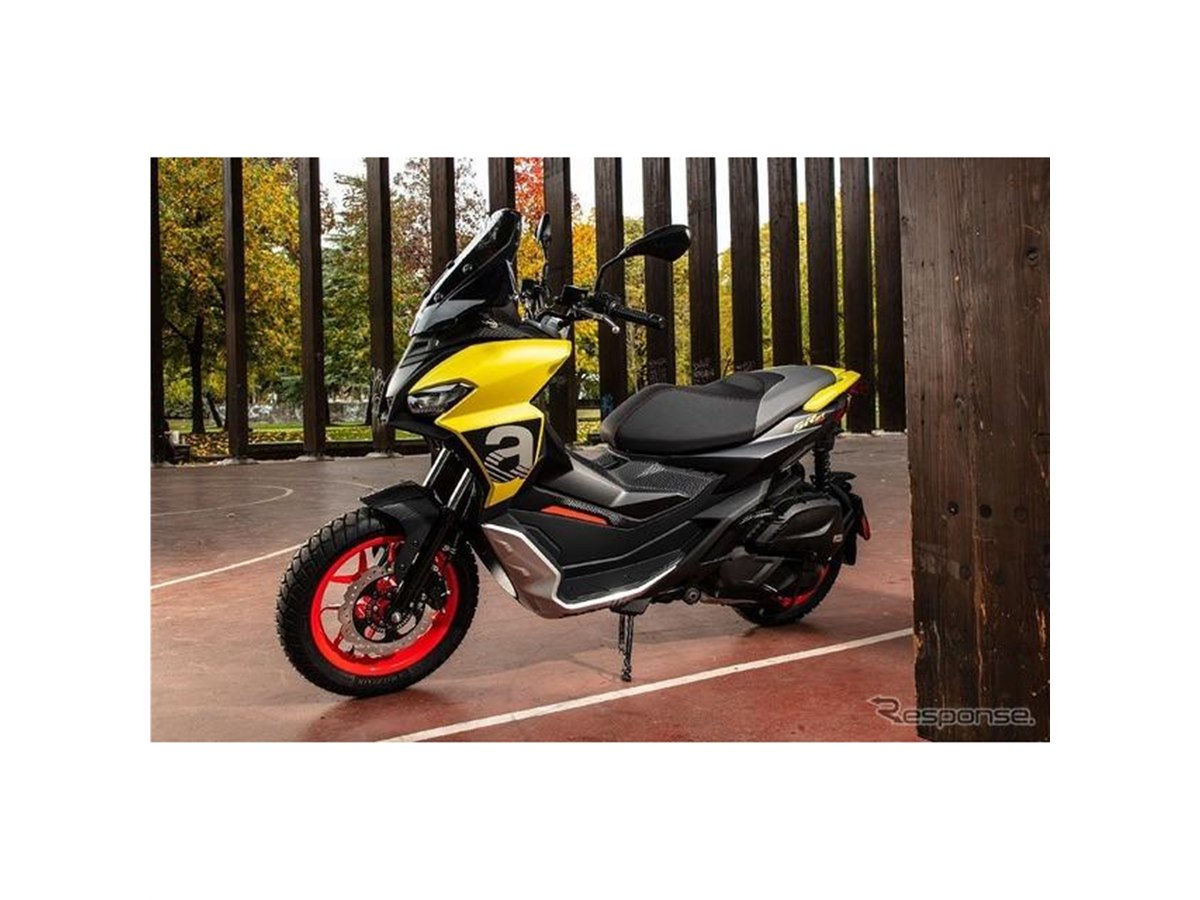 アプリリア SRGT200 用ウインドスクリーン 中古 アプリリア初の