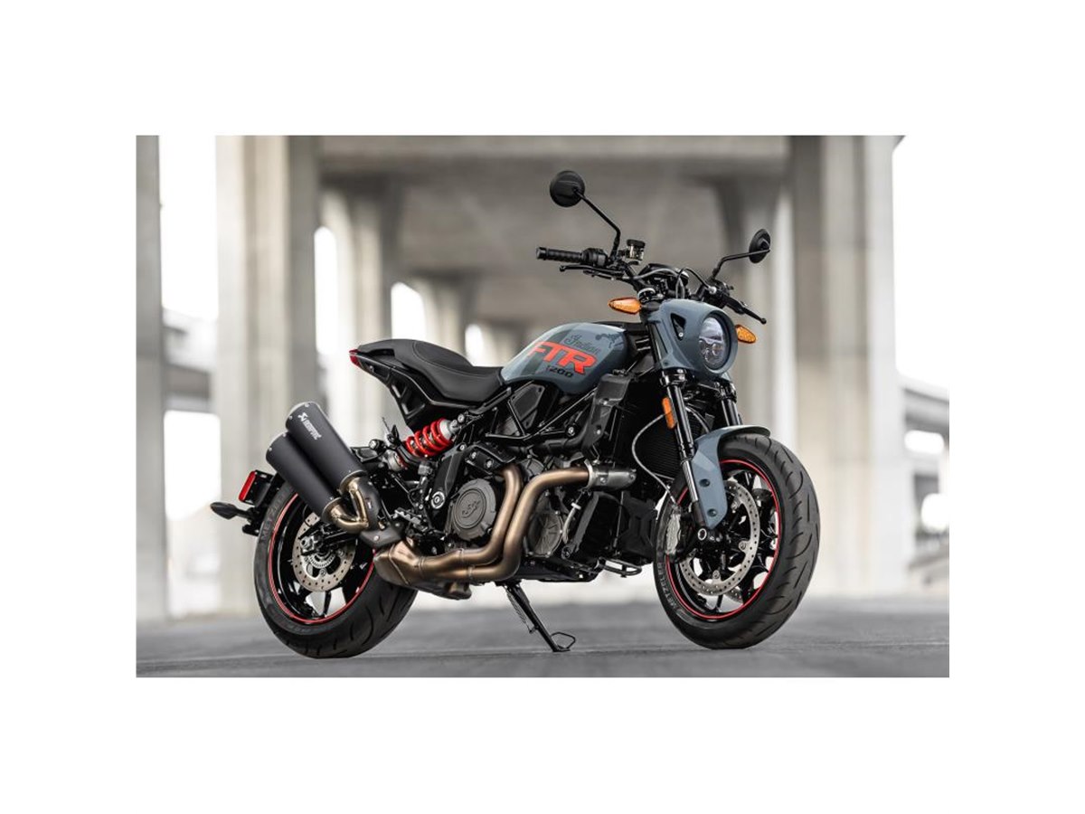 日本での販売台数は4台のみ！ 「インディアンFTR」にグレーの