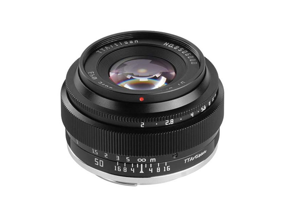 単焦点レンズ　50mm TTArtisan、全長約3.5cmの単焦点レンズ「50mm f/2」を13,000円で