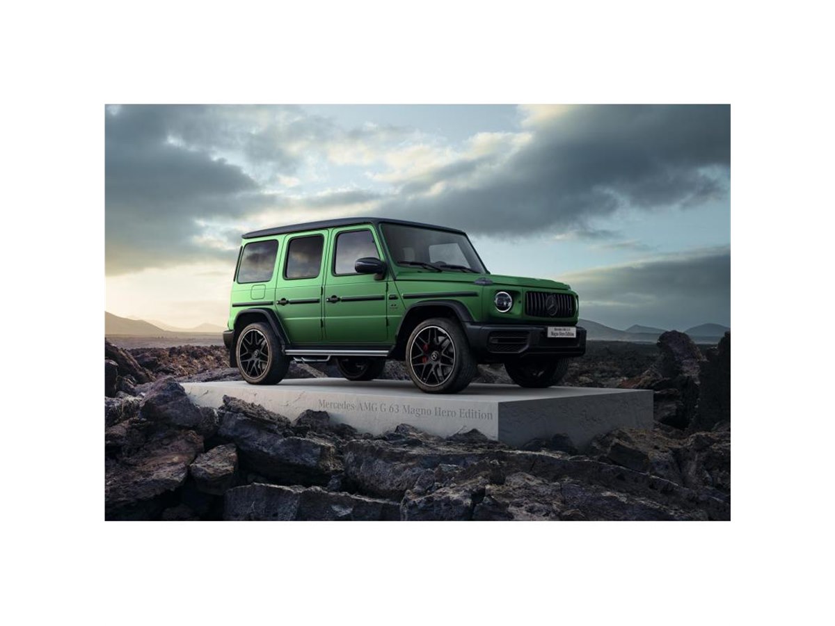 新マットカラー×ブラックアクセントが決め手の特別な「メルセデスAMG