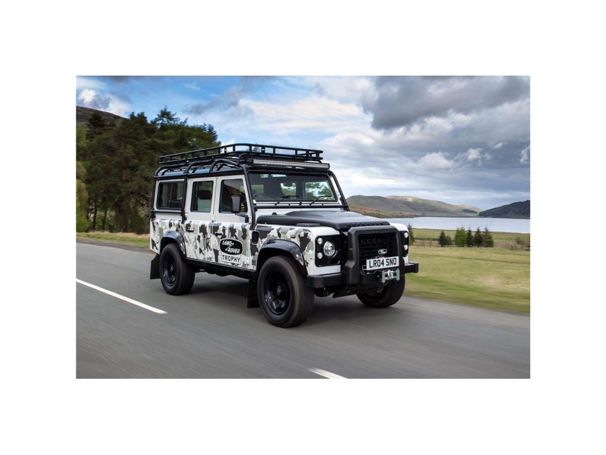 特別なカムフラージュ柄をまとう「ランドローバー・ディフェンダー