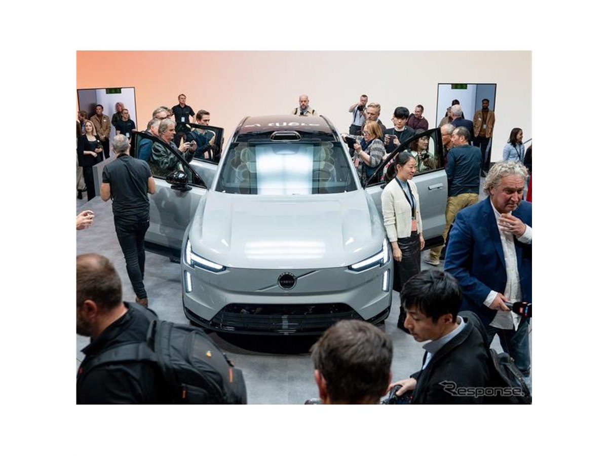 ボルボ『EX90』、ドライバーの注意力散漫や眠気を検知…緊急時は強制