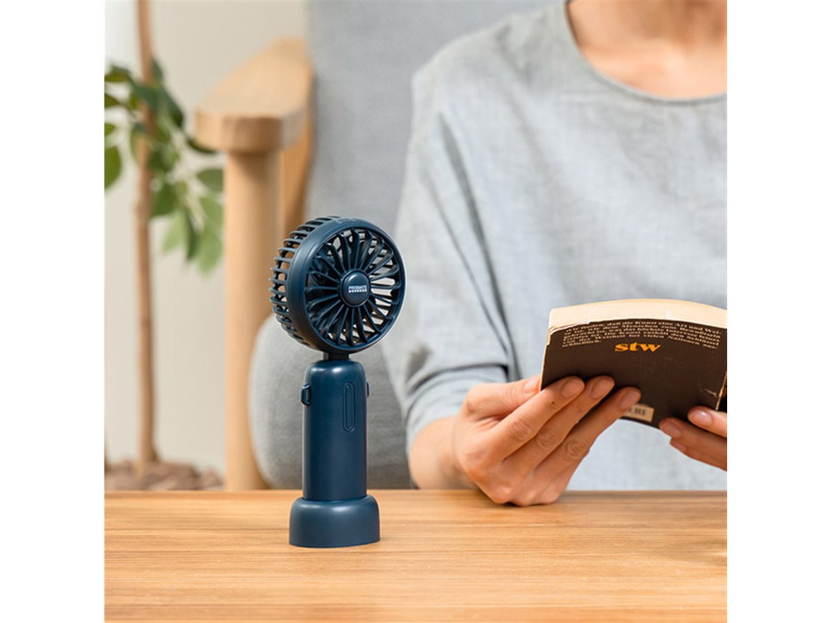 ポータブル扇風機 PRISMATE、手持ち/卓上/アロマの3WAYで使えるポータブル扇風機「PR