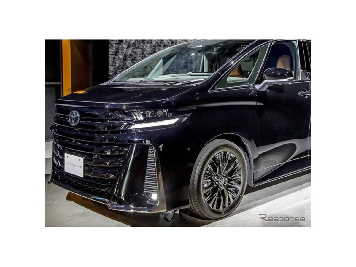 ヴェルファイア復権なるか？ 高級ミニバン市場を席巻する兄弟車が