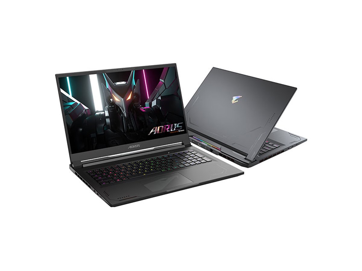 GIGABYTE、Core i9/GeForce RTX 4090搭載の17.3型ゲーミングPC GIGABYTE、Core i9/GeForce RTX 4090搭載の17.3型ゲーミングPC