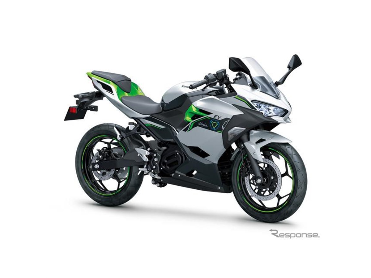 カワサキ初のEVモーターサイクル、神戸の電動車イベントに登場7月 14