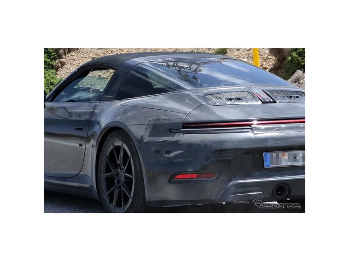 メルクリンポルシェ911タルガ・3台 KKスケール 1/18 ポルシェ 911 カレラ 3.0 タルガ 1977 グリーン