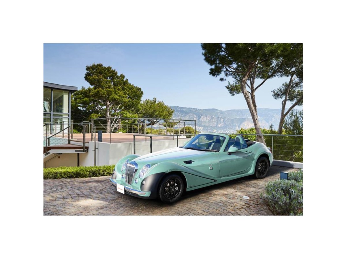 光岡自動車が2シーターオープンカー「ヒミコ」の2024年モデルを発表
