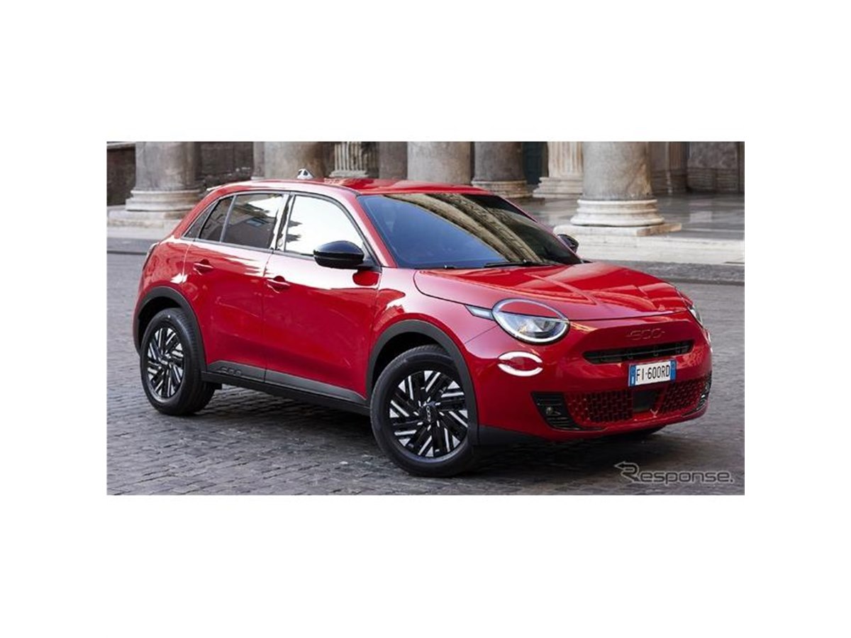 フィアットの小型電動SUV『600e』、「RED」は赤で統一…欧州で設定