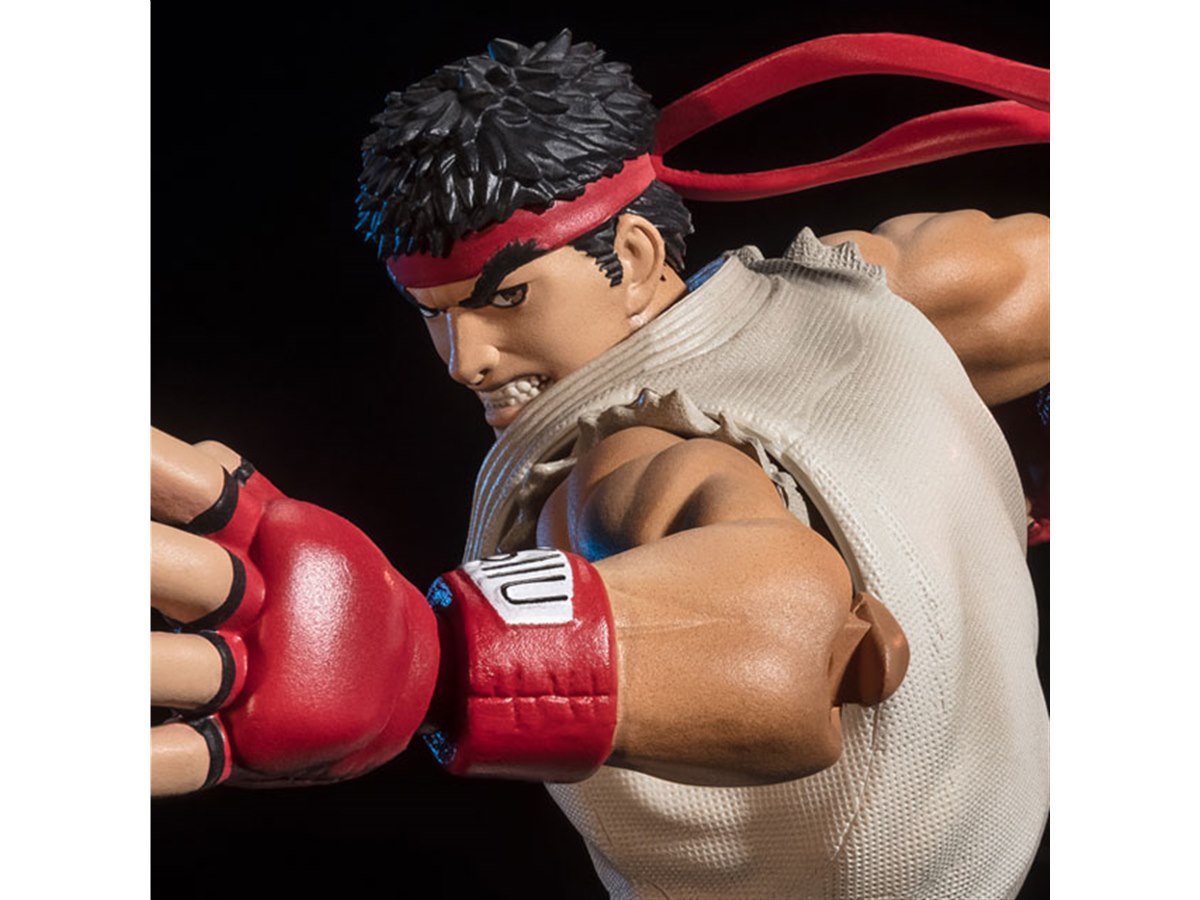 ストリートファイター」リュウがS.H.Figuarts化、波動拳エフェクトが