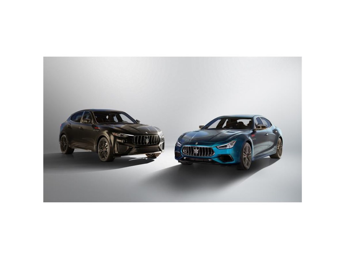 最終処分SALE!マセラティレヴァンテLimitedEdition39/50限定 マセラティ レヴァンテ Trofeo 後期モデル 左H【タイヤ4本新品