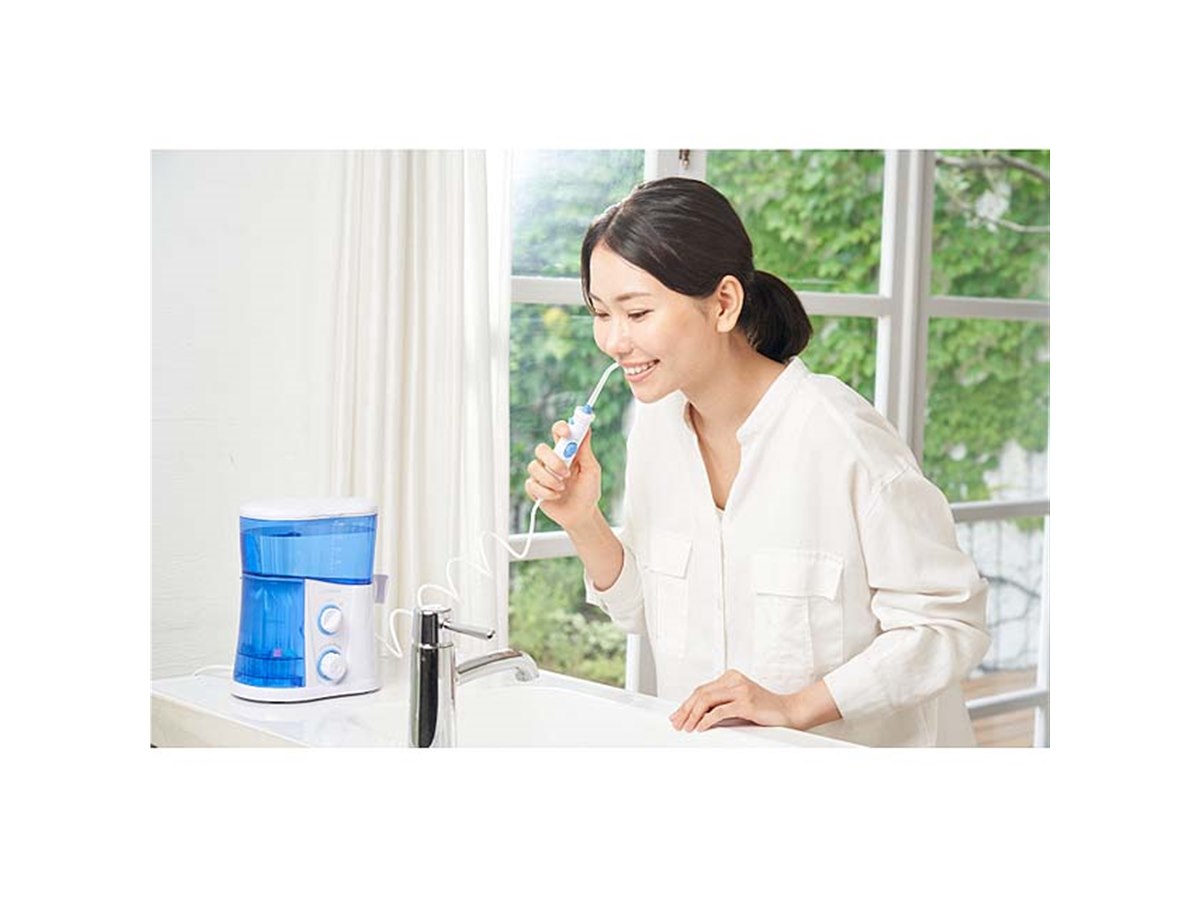 ライソン、5種類のノズルが付属した口腔洗浄器「水ようじ」 - 価格.com