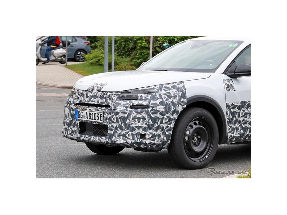 セダン？ SUV？ シトロエンらしい個性派モデルが大規模改良へ フロント