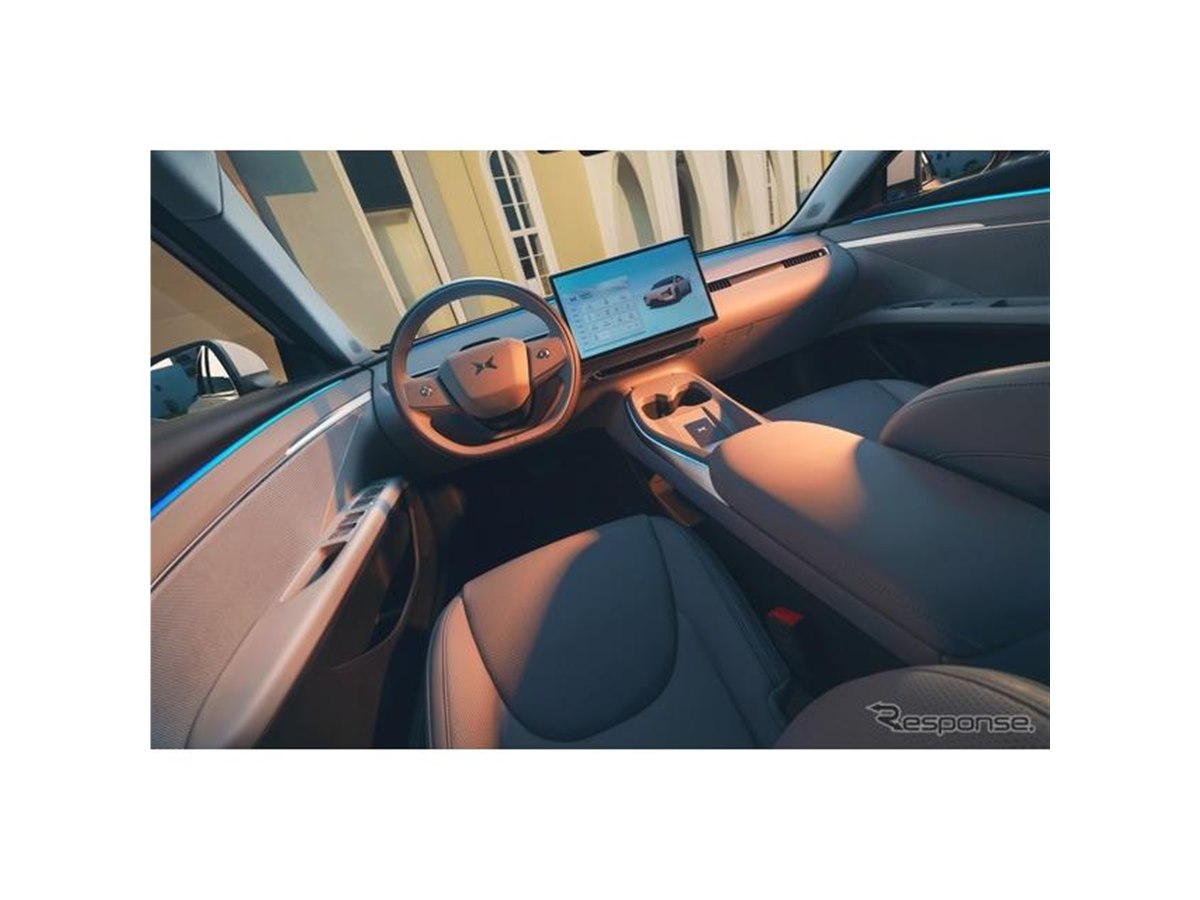 3D音楽アンビエントマップ」初搭載、Z世代をねらった新型EV『MONA M03