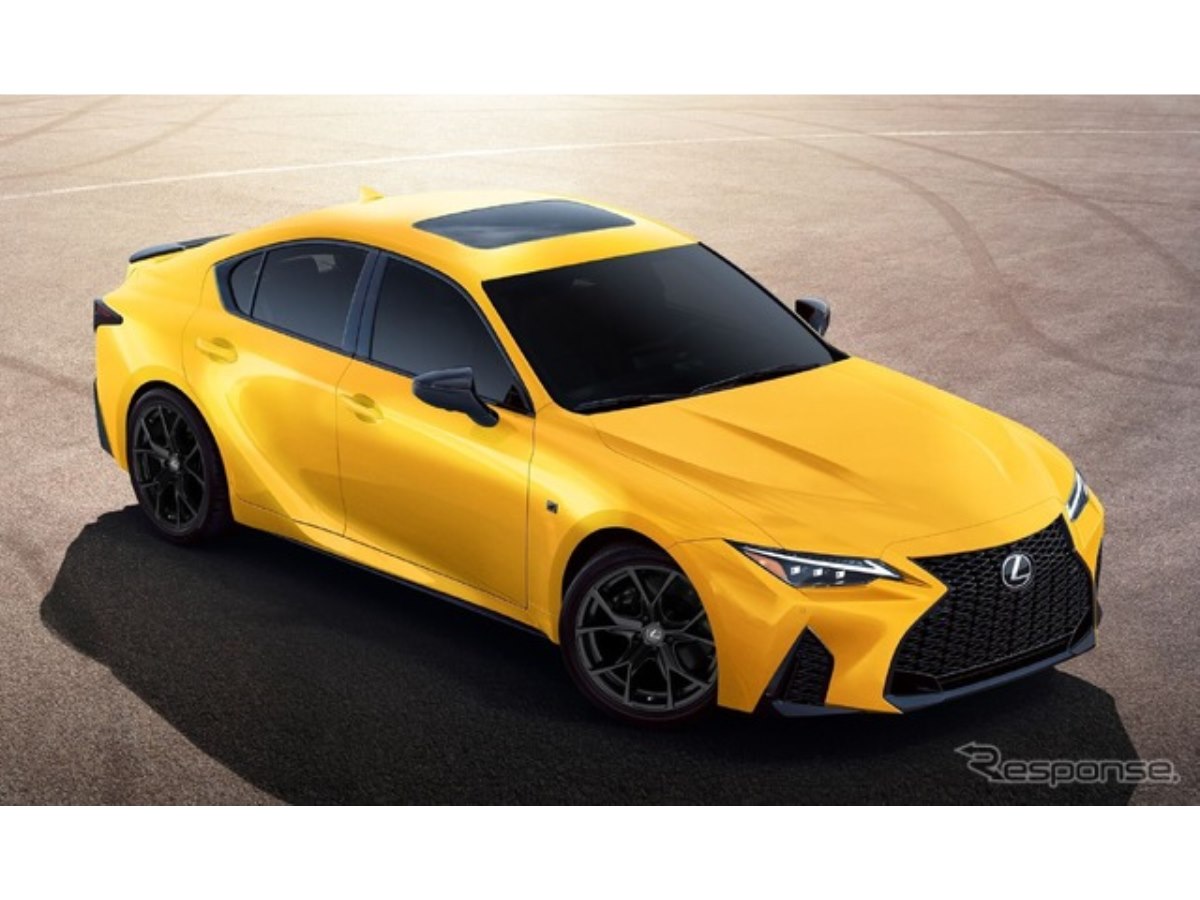 レクサス　2台 Lexus is planning to launch a new model called the ZX