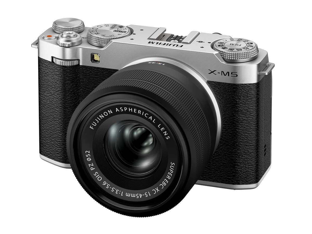 富士フイルム、約355gの軽量ボディを実現したミラーレスカメラ「FUJIFILM X-M5」 - 価格.com