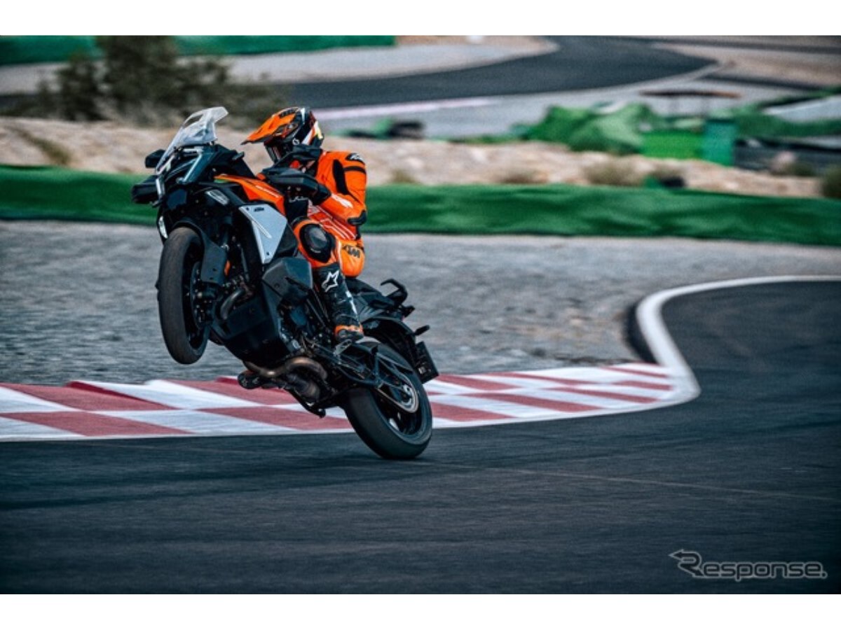 KTMが自動マニュアルトランスミッションを初めて採用、『1390スーパー