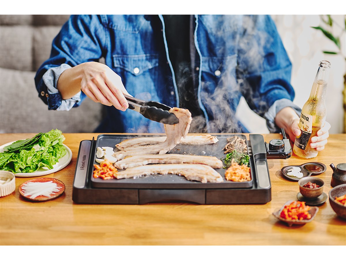 ラッセルホブス、肉を素早く焼けるシンプル構造の「ベーシックホット