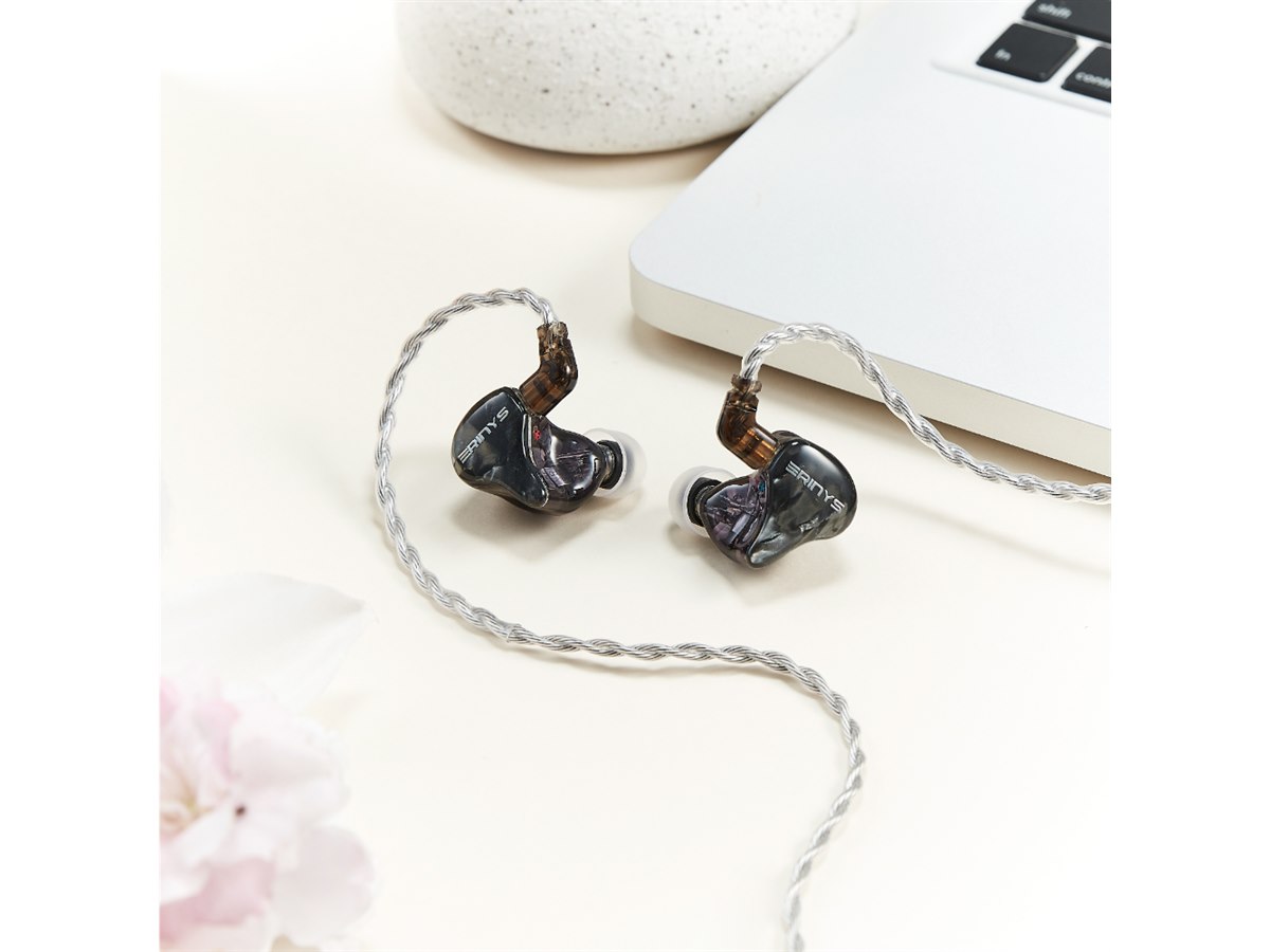 qdc ERINYS Ⅱ AZLA×qdcのコラボで誕生、限定生産ハイエンドゲーミングIEM