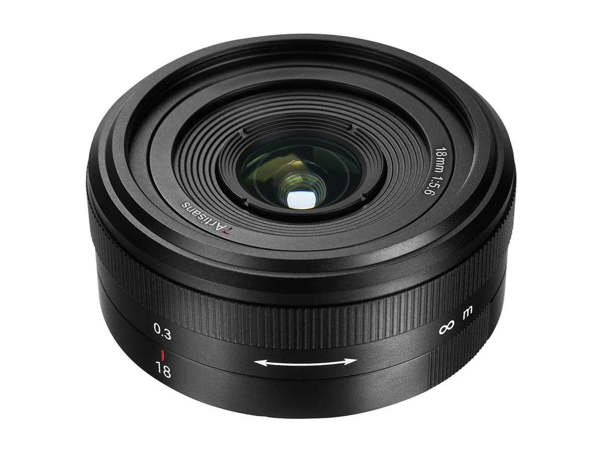 七工匠、19,700円のマニュアルフォーカス広角単焦点レンズ