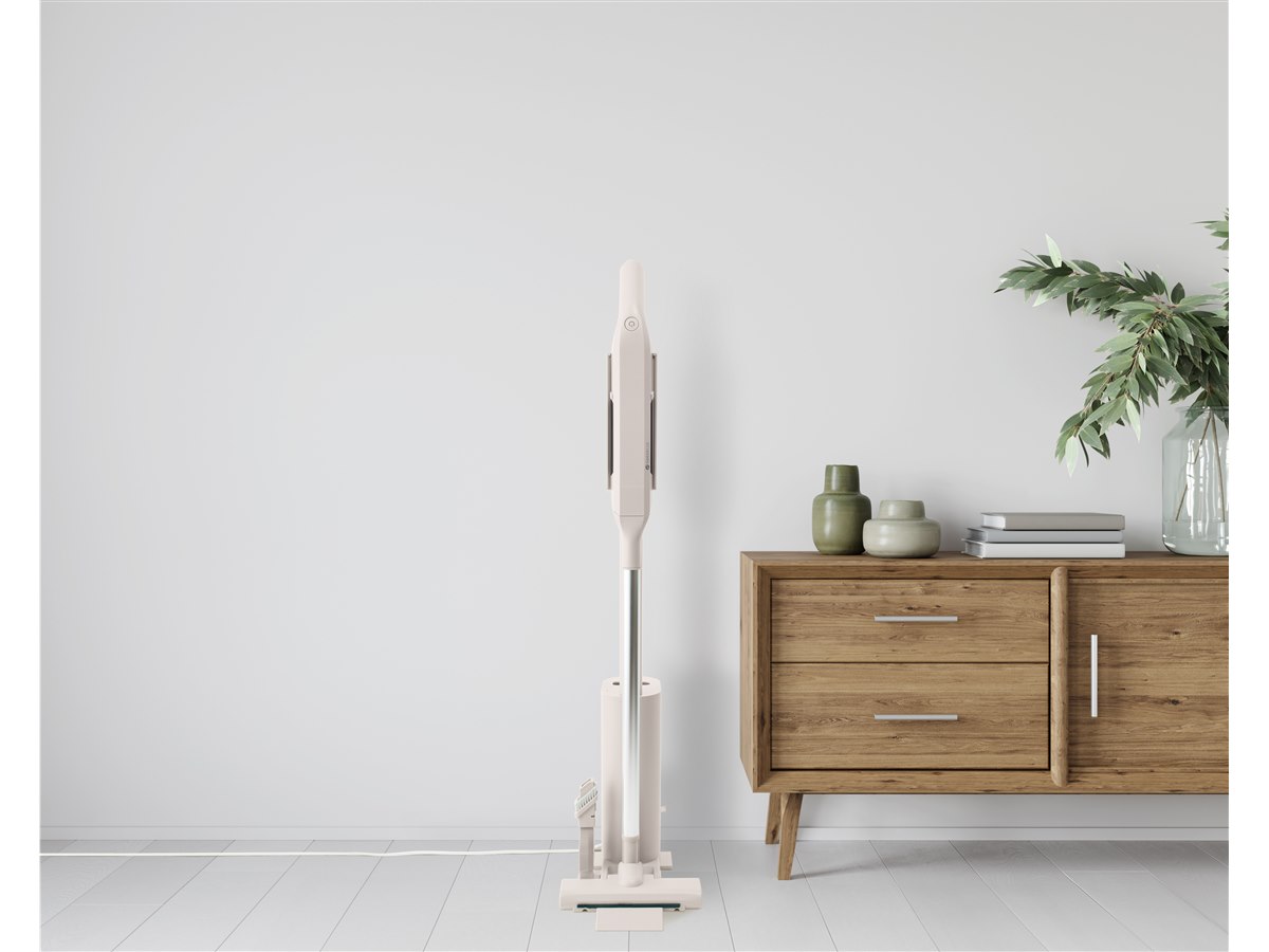 CCP、集塵ステーションがセットになった約1.1kgの「ステーション極軽