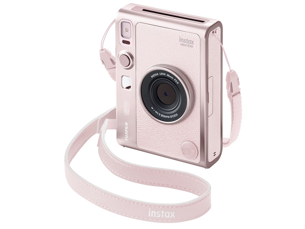 富士フイルム、「instax mini Evo」にやさしいピンクカラーの
