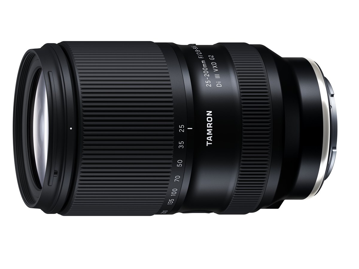 タムロン、フルサイズ対応“高倍率便利レンズ”「25-200mm F/2.8-5.6 Di