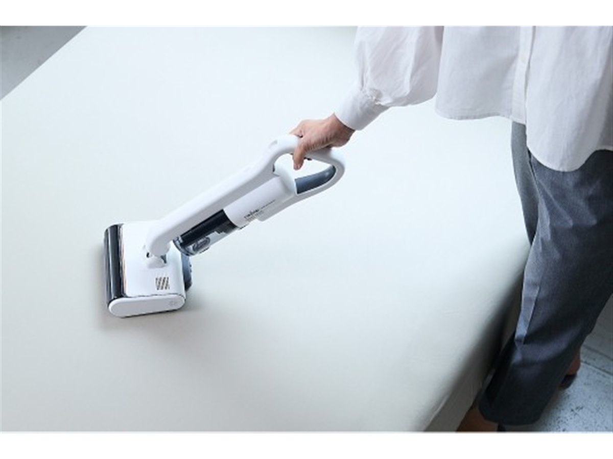 レイコップ、温風機能を搭載した最上位布団クリーナー「レイコップ