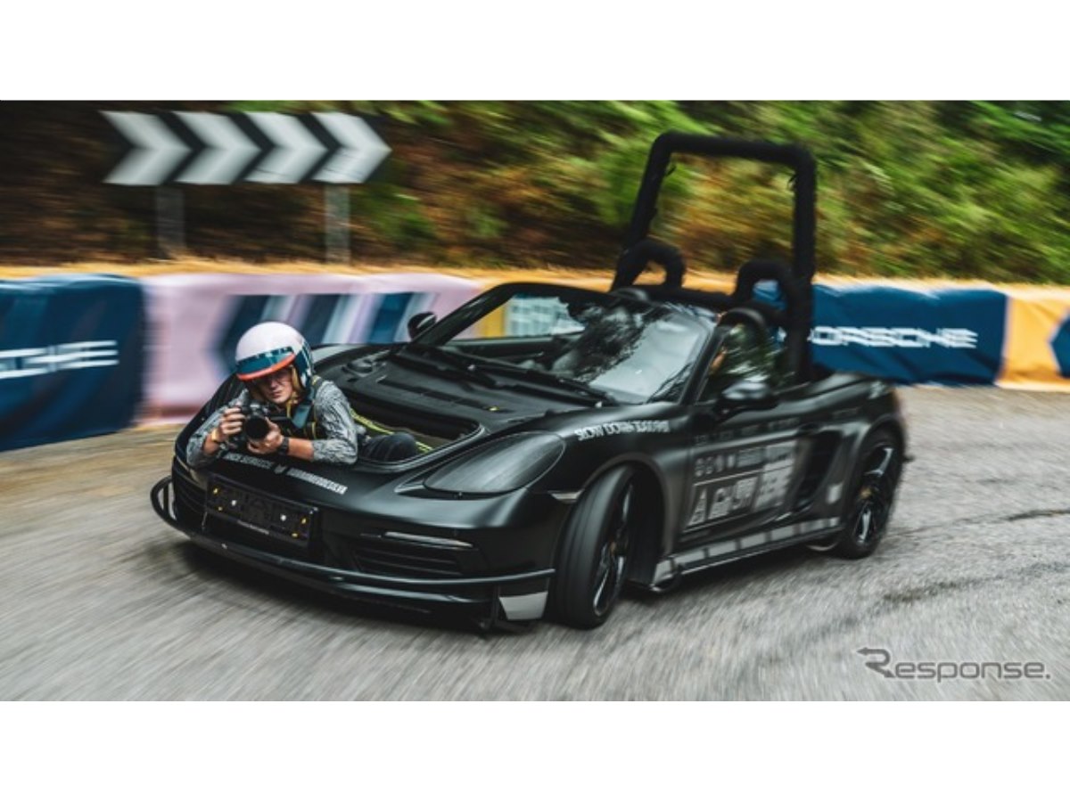 ポルシェ究極のカメラカー、『718ボクスターS』を見習い工が改造…秘蔵