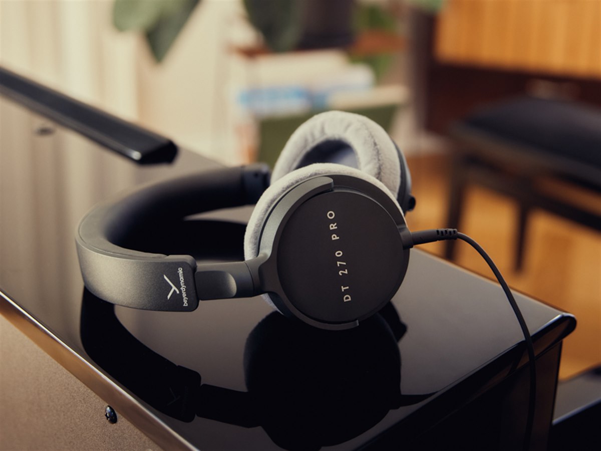beyerdynamic、密閉型スタジオヘッドホンのエントリーモデル「DT 270