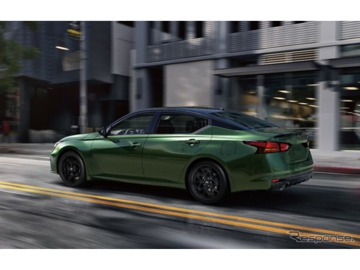 日産の最上位セダン『アルティマ』、ブラックアクセントのミッドナイト