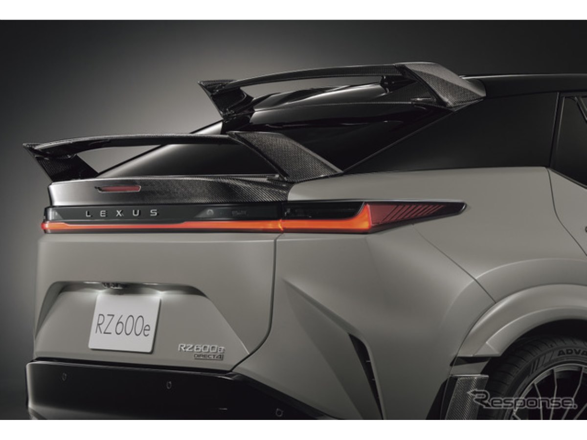 レクサス『RZ』にド迫力の426馬力仕様！「F SPORT パフォーマンス