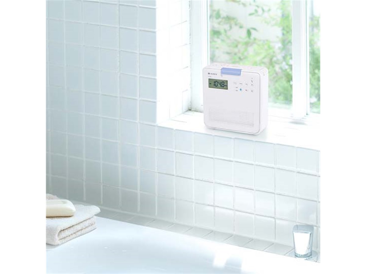 東芝、防水やBluetooth送受信機能を採用したCDラジオ「AX-CRB60