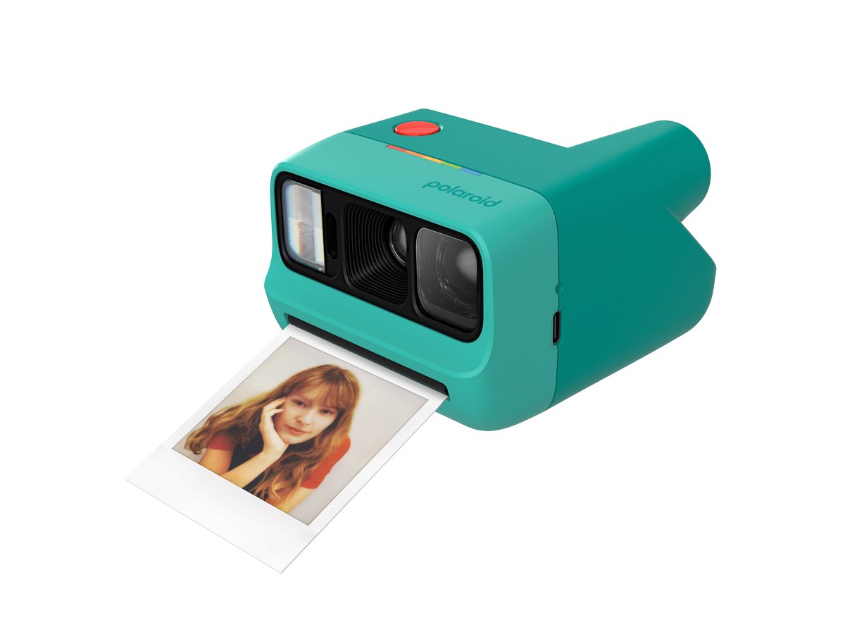ポラロイド、光学システムを改良した小型インスタントカメラ「Polaroid