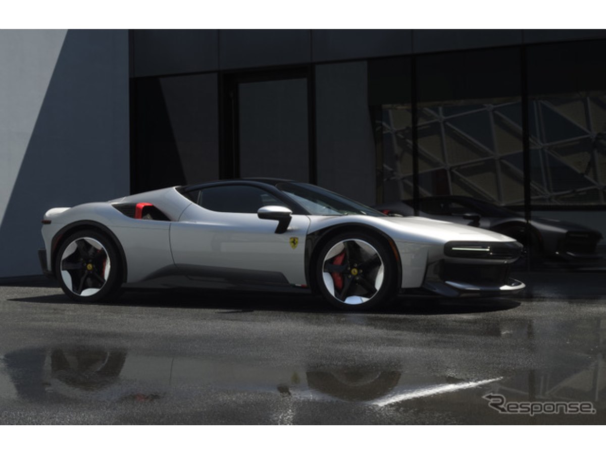 フェラーリ、世界に1台の新型『CZ26』を発表…SF90ベースの超高性能PHEV