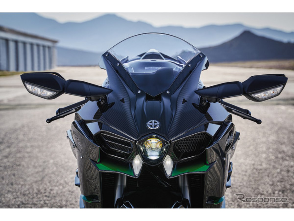カワサキのフラッグシップモデル『Ninja H2 CARBON』新型、2027年春に