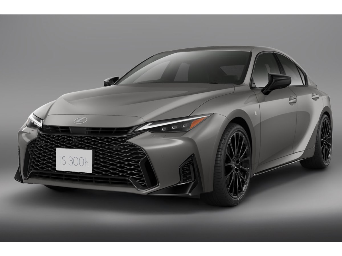 新開発の鍛造アルミホイールを装着 「レクサスIS」の特別仕様車