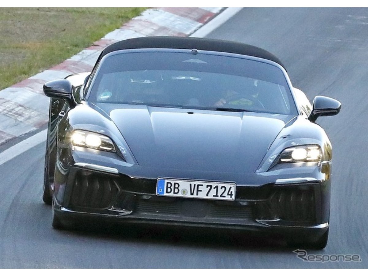 EVに生まれ変わるポルシェ『718ボクスター』、最新の姿をスクープ