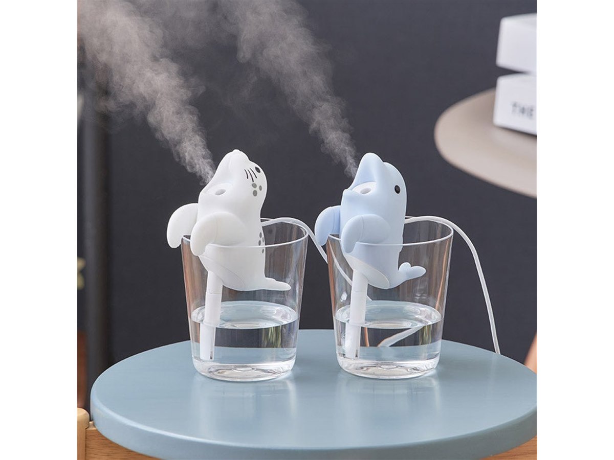 ライフオンプロダクツ、アニマルが口からミストを噴霧するミニ加湿器