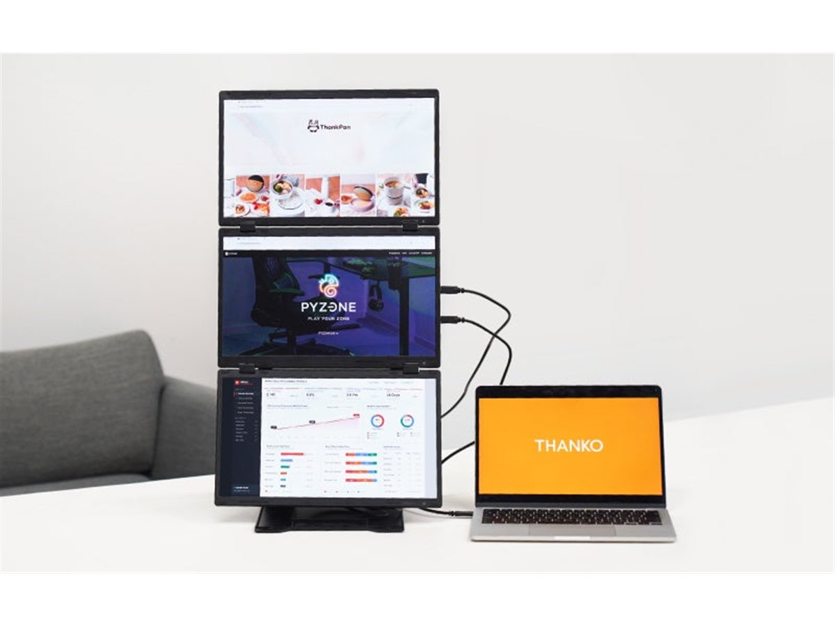 サンコー、15.6型液晶を3枚備えた「USB1本で4画面にできる縦横回転