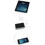 mophie社製モバイルバッテリー アップルストアで初めての”MacBookを充電できるモバイル