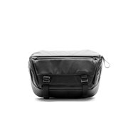 Peak Design、「エブリデイスリング10L/5L」“黒一色”で統一したモデル