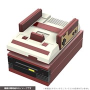 �����ڂ́u�f�B�X�N�V�X�e���v�A�ő�3��ڑ��̃��g���f�U�C��HDMI�Z���N�^�[